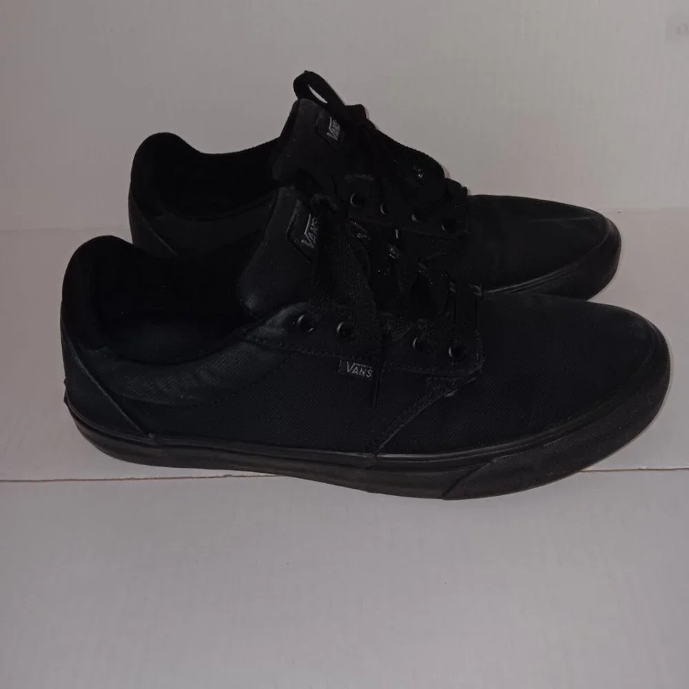 VANS LACE UP CANVAS SNEAKERS